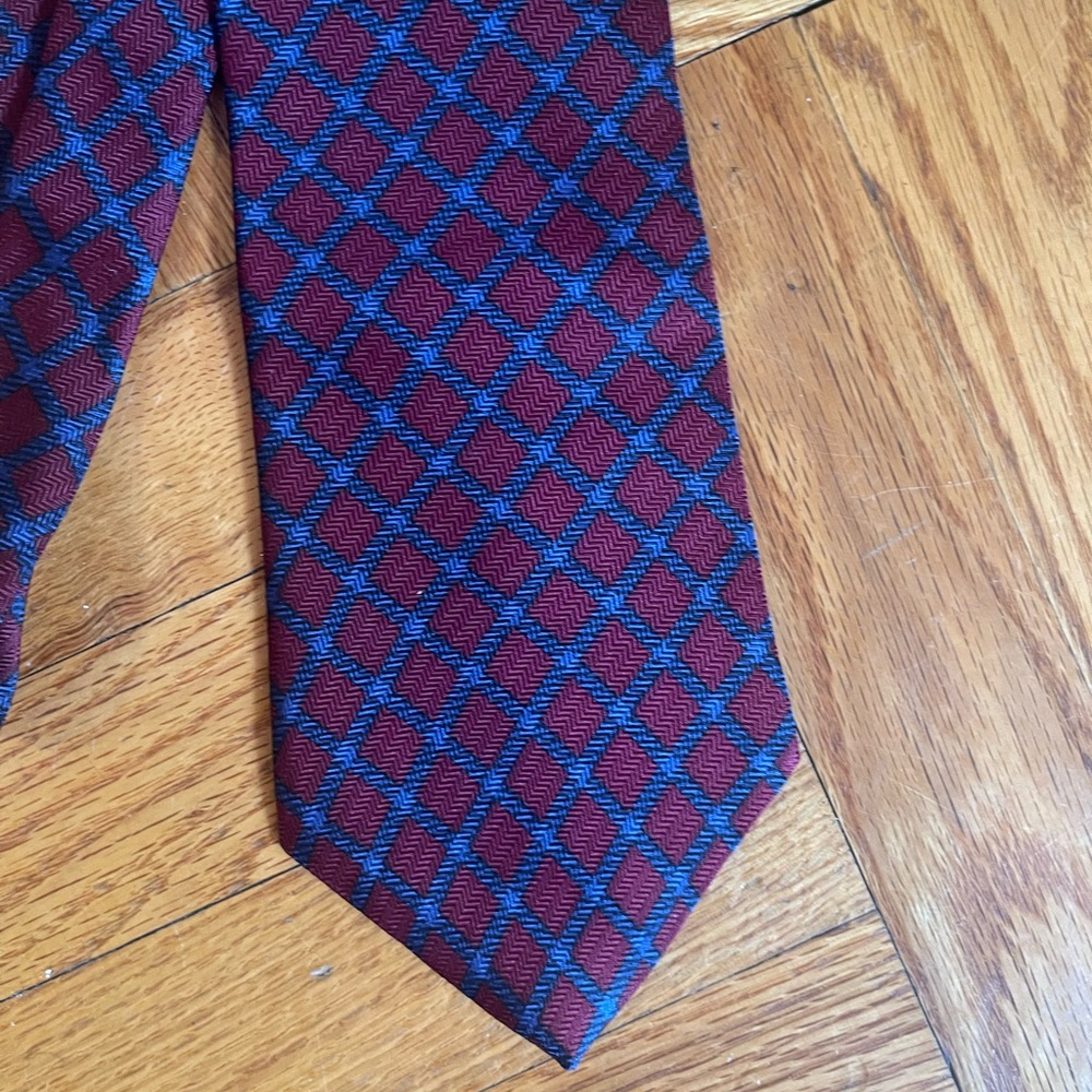 Oscar de la Renta Burgundy and Teal Patterned Tie